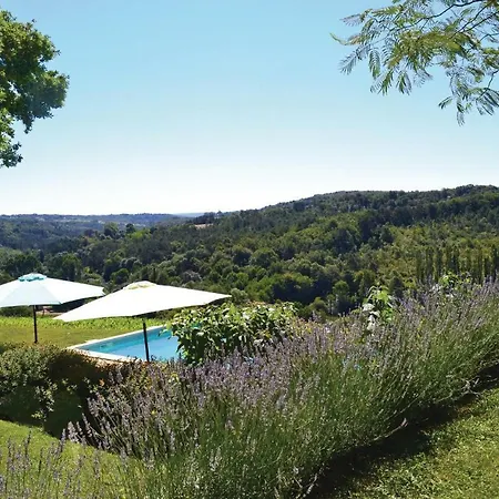 Holiday Maisonneuve Casa de Férias
