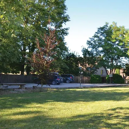 Holiday Maisonneuve Casa de Férias